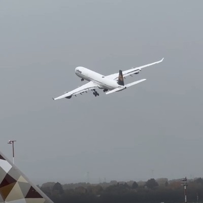 airbus a340 600 lufthansa abschied duesseldorf