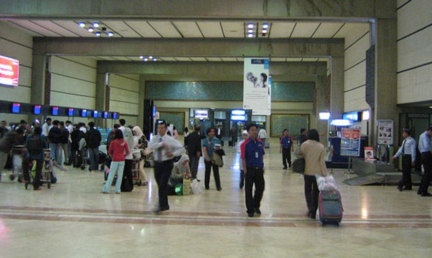 In zwanzig Jahren wird man in Indonesien etwa 270 Millionen Fluggäste pro Jahr zählen. Der größte Teil dürfte über Jakarta fliegen, mit derzeit etwa 60 Millionen Passagieren der größte Airport des Landes.