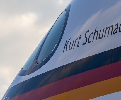 Der A350 mit dem Taufnamen Kurt Schumacher ist nun mit vollständiger Kabine übergeben worden.