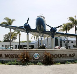 santa monica douglas dc 3 monument