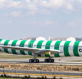 Airbus A330-900 von Condor noch ohne Triebwerke: Erste Ziele sind bekannt.