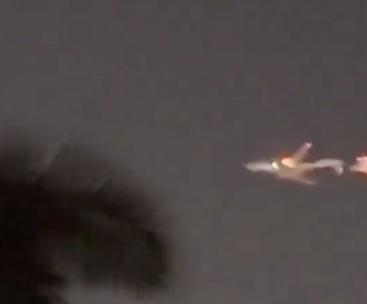Boeing 747-8 F von Atlas Air: Feuer aus dem Triebwerk.