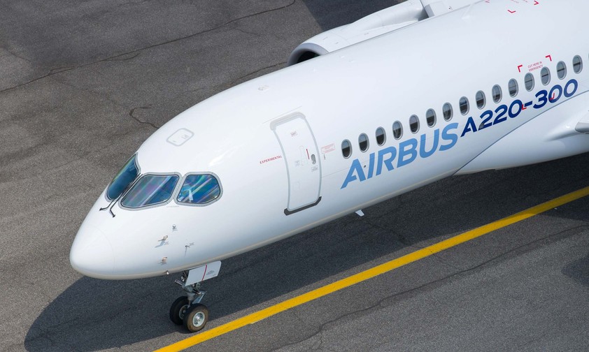 Airbus A220-300: Airbus will das Programm vorantreiben.