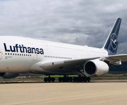 Kurz zuvor schickte Lufthansa mit der D-AIMG (hier zu sehen) und der D-AIMF die ersten zwei A380 auf den Abstellflughafen in Ostspanien.