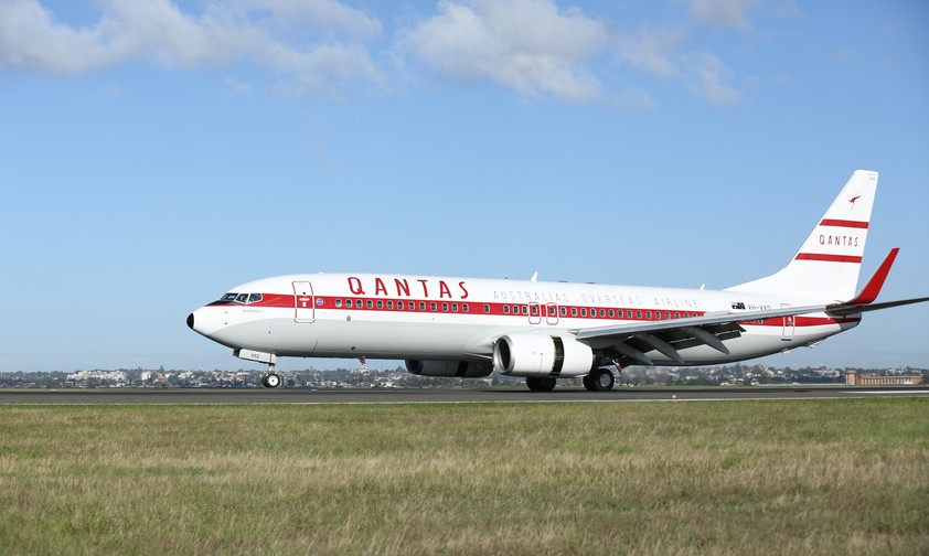 Boeing 737-800 von Qantas mit Retro-Bemalung: Auch die australische Airline fand Risse.