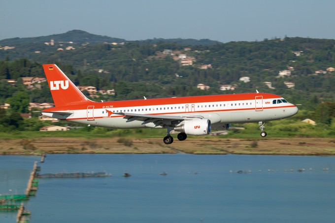 Zum Standardflugzeug für Europadestinationen erkürte LTU später die Jets der Airbus-A320-Familie.