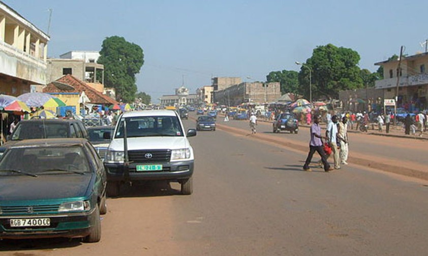 Straßenszene in Guniea-Bissau: Das westafrikanische Land plant Verbindungen in die Nachbarländer.