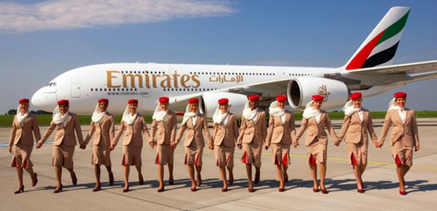 Flugbegleiterinnen von Emirates: Bald bedienen sie US-Regierungsmitarbeiter.