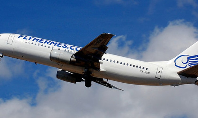 Boeing 737-400 von Fly Hermes: Fliegt nicht mehr.