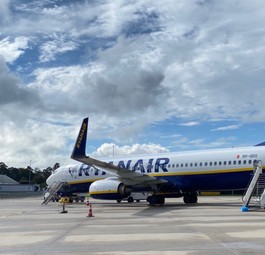 Boeing 737 von Ryanair: Fliegen wird teuer.