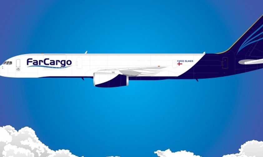 Boeing 757 in den Farben von Farcargo: Lachs für Israel und die USA.