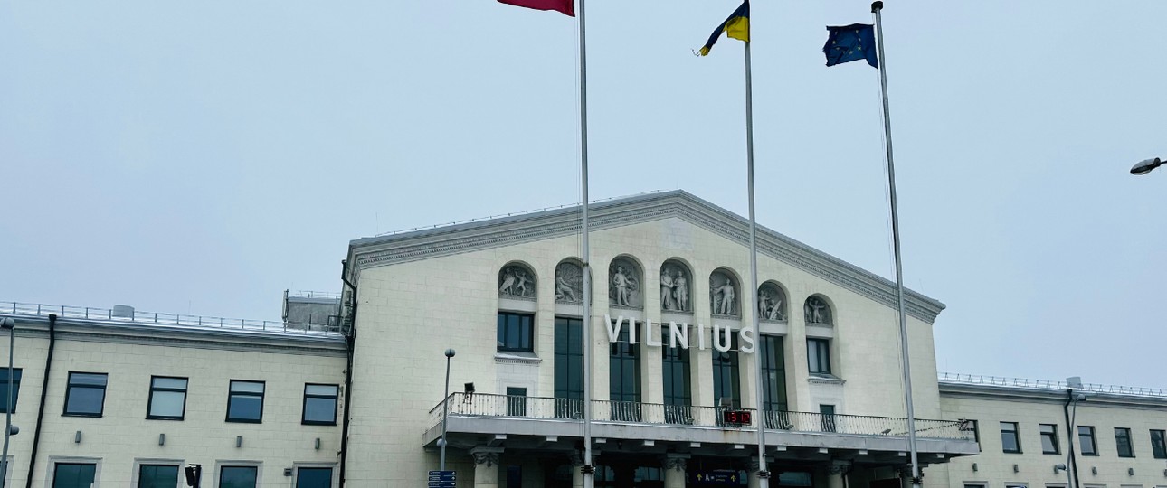 Das alte Terminal von 1954. Es ist architektonisch ...