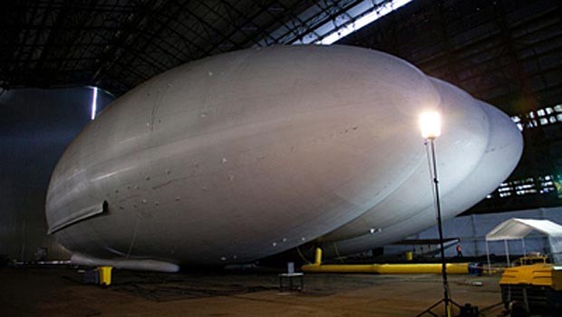 Hergestellt wird der Airlander von Hybrid Air Vehicle in Zentralengland. Das Management rechnet mit dem Bau von rund 1000 Stück.