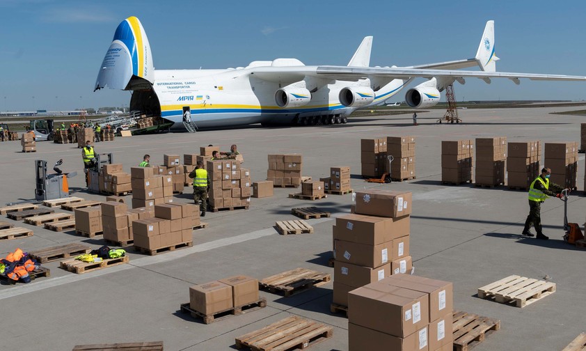 Antonov An-225 am Flughafen Leipzig/Halle