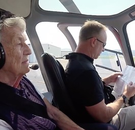 Eileens erster Helikopterflug
