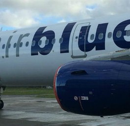 Airbus von Airblue: Private pakistanische Anbieter profitieren von den Streiks bei der Nationalairline.