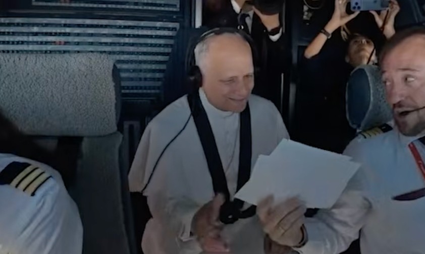 Papst Leo: Offenbar auch ein Luftfahrtfan.