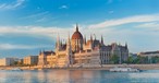 Blick auf das Parlamentsgebäude in Budapest