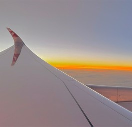 Der Sonnenaufgang auf dem ersten Flug des Airbus A350 von Swiss: Naturschauspiel über dem Piemont.