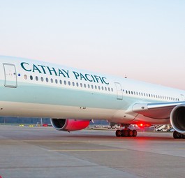 Airbus A350-100 von Cathay in Zürich: Probleme mit dem Triebwerk.