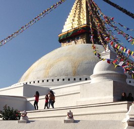 Stupa in Kathmandu: Swiss fliegt nur indirekt nach Nepal.