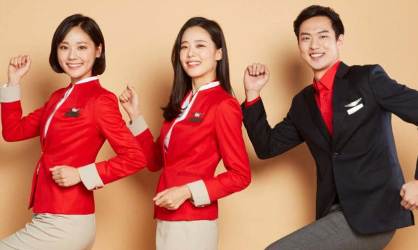 Crew von T'Way Air: Inzwischen auch nach Frankfurt unterwegs.