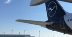 Lufthansa-Jet in München: Die Airline muss Slots abgeben - falls es Bieter gibt.