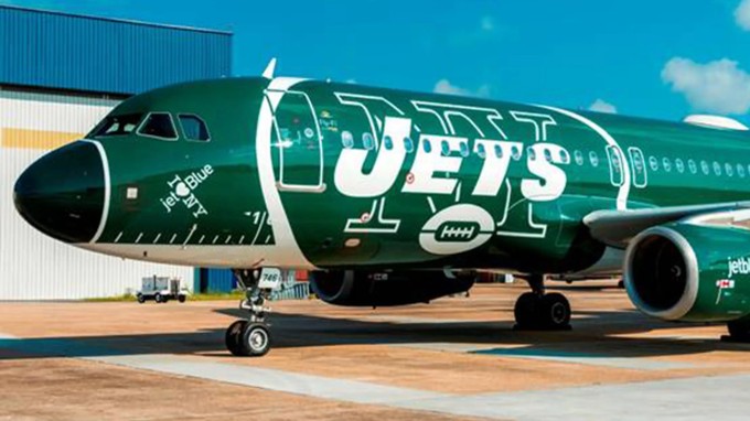 Jetblue fliegt die New York Jets offiziell.