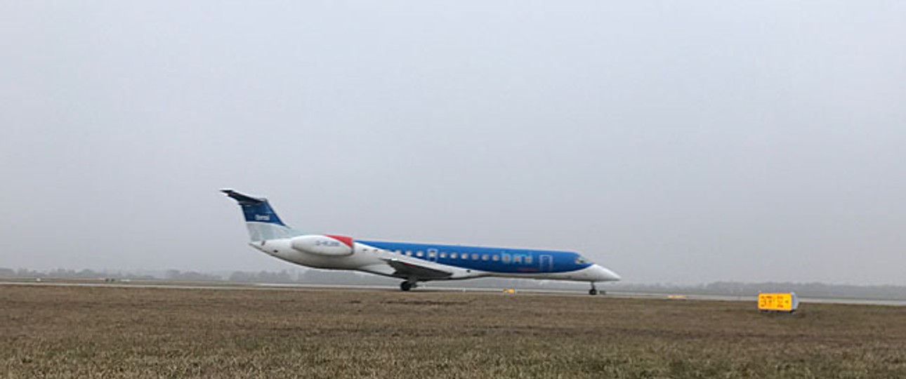 Embraer ERJ145 von Fly BMI: Die Flieger bleiben am Boden.