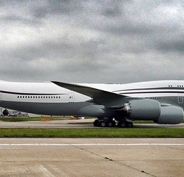 Boeing 747-8 von Amiri Flight: Nächtlicher Abstecher nach Zürich.