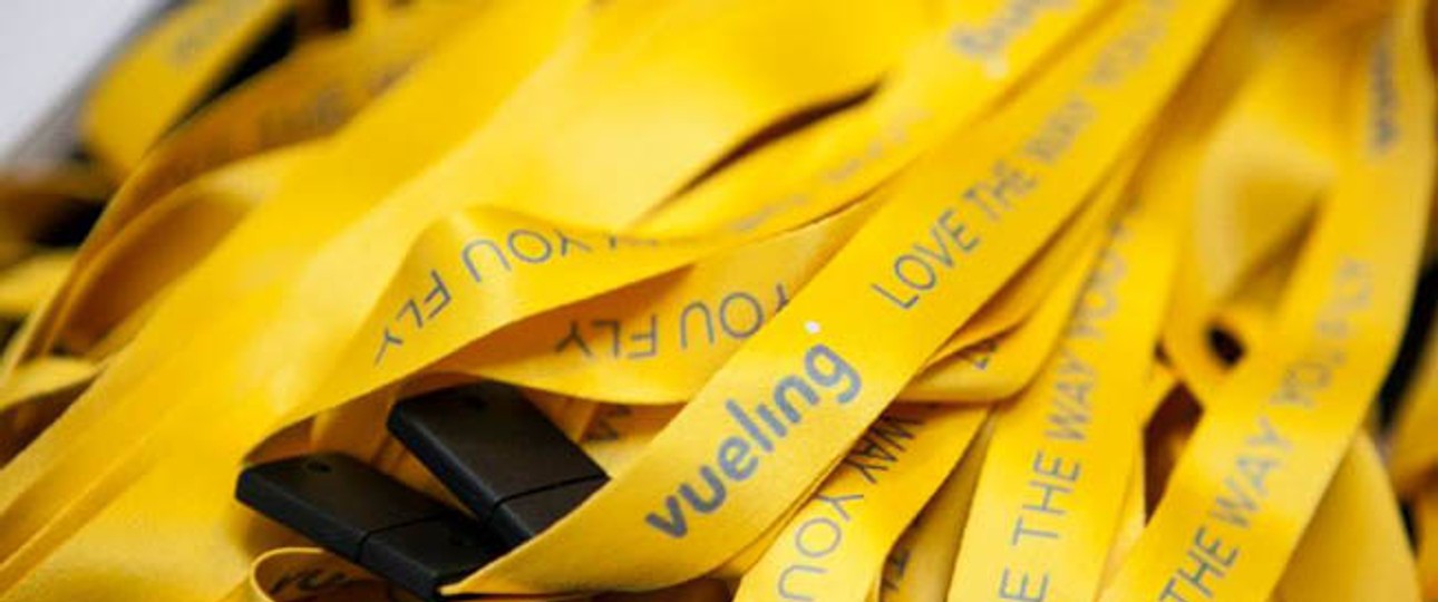 Schlüsselanhänger von Vueling: Die Fluglinie sagt Frankfurt «Tschüss».