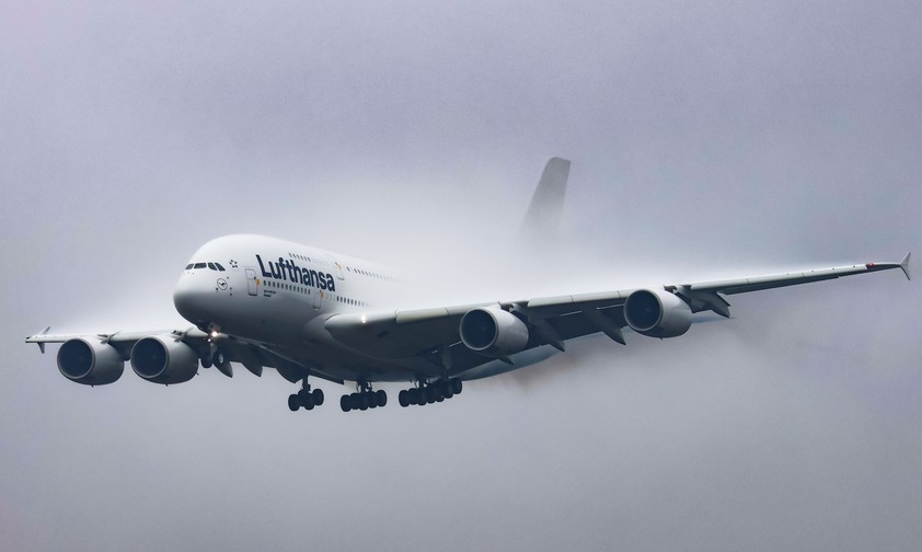 ... D-AIMK ist am 12. März aus Manila nach Frankfurt zurückgekehrt.