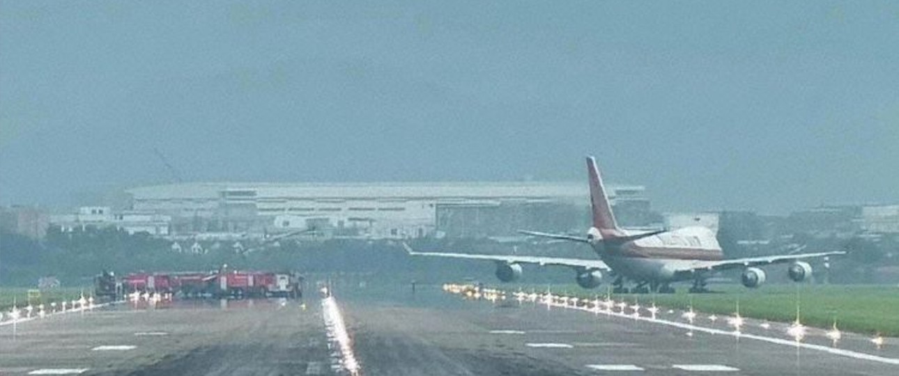 Boeing 747 von Kalitta Air in Ningbo: Der Flieger blockierte die Landebahn.