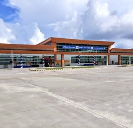 Am 24. September 2018 wurde der Pakyong Airport eröffnet. Es ist der erste Flughafen Sikkims.