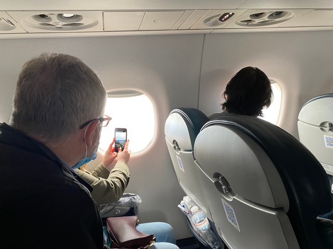 Die Passagiere knipsten fleißig Bilder.
