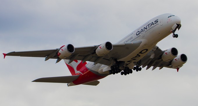 Qantas: Auch die Australier sind wieder mit Superjumbos unterwegs. Sie fliegen von  Sydney nach Los Angeles und via Singapur nach London-Heathrow.