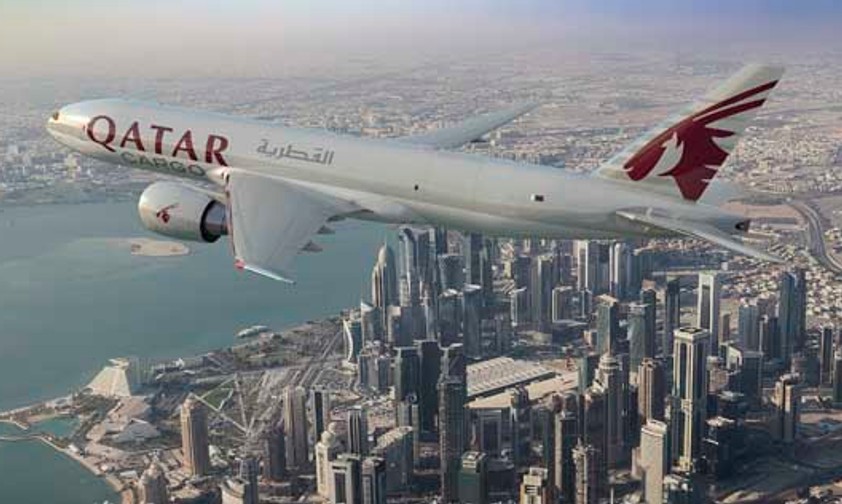 Qatar Airways will fünf weitere Frachter vom Typ Boeing 777 F. Die Airline hat eine Absichtserklärung unterzeichnet.
