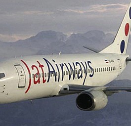 Boeing B737 von Jat: Bald neue Lackierung.