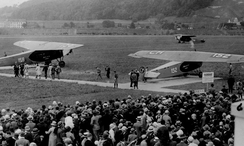 Der Vorgänger auf Schweizer Seite: Der Flugplatz Basel-Sternenfeld in Birsfelden, hier im Jahr 1928.