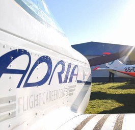 Schulflugzeuge der ehemaligen Adria Airways: Flugschule für 7500 Euro verkauft.