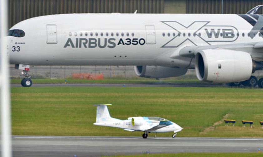 75 Weniger CO2-Emissionen pro Passagierkilometer, 90 Prozent weniger Stickstoff-Ausstoß, 65 Prozent weniger Lärm - das versprach Airbus.