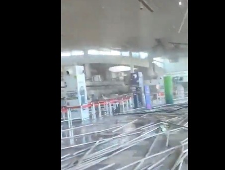 Flughafen Pereria: Massive Schäden am Terminal.