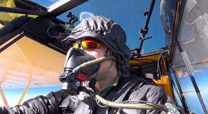 Jon Kotwicki in seiner Carbon Cub: Der Pilot aus Alaska hat einen neuen Höhenrekord aufgestellt.