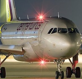 From 2012, Germanwings took over European routes from Lufthansa from airports such as Stuttgart, Cologne, Hamburg or Berlin - that was cheaper for Lufthansa. However, the Group then saw even more savings potential at Eurowings, especially from 2015.
