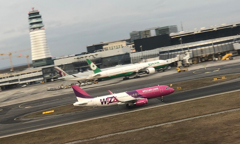 <p class="p1">Flieger von Wizz Air in Wien: Bald seltener zu sehen.</p>