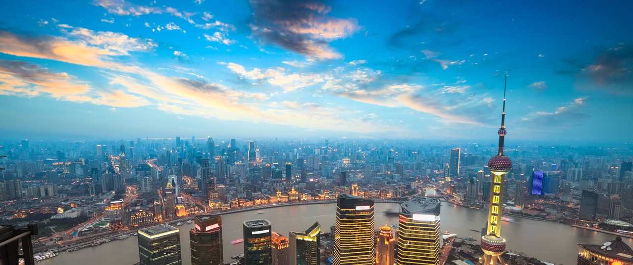 Die pulsierende Wirtschaftsmetropole Shanghai...