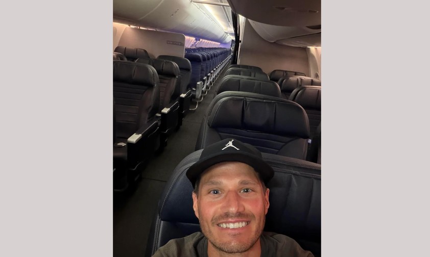 Ziemlich viel Platz: Jaykwono auf dem Flug von United Airlines.