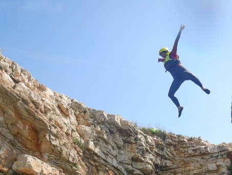Beim Coasteering auf der Halbinsel Kamenjak 