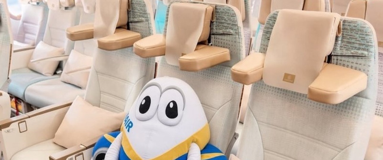 Ryanair-Maskottchen im Emirates-Sitz. «Hasse es», schrieb die Airline darunter. 