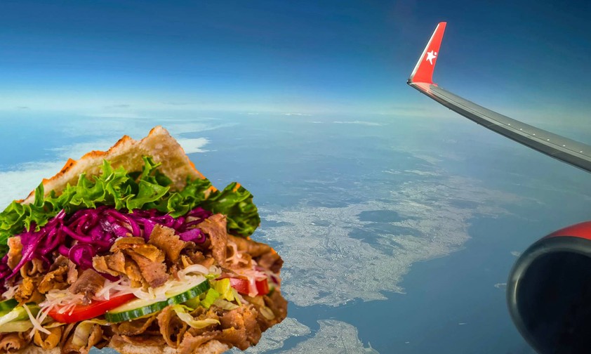 Corendon serviert seit dem 1. Januar Döner an Bord.